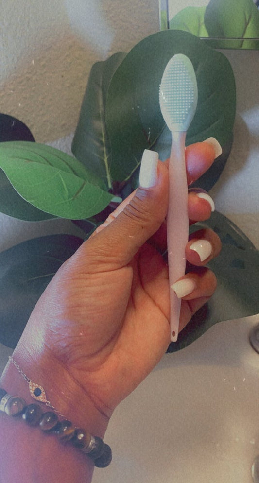 Exfoliating Lip Brush